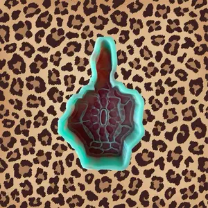 Concho Skelly Middle Finger Mold