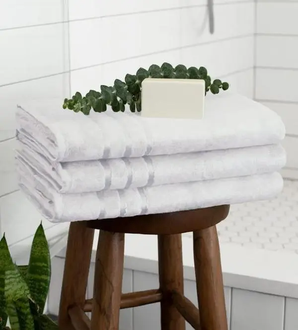 Premium Bamboo Bath Towel - Luxuriously Soft & Plush - Maximum Absorbency - Odor Resistant - Natural Bamboo-Viscose - Home Supplies/Bathroom Supplies/Towels