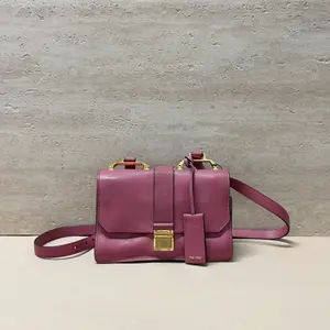 Pre-owned miumiu Leather Shoulder Bags 7.8'' R1149 Shoulder Bag C1856677216 0407 T1 Rina