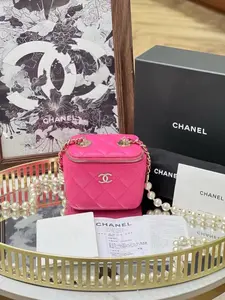 Pre-owned CHANEL Leather Shoulder Bags Preloved 22p Vanity Case 10×9cm 9223