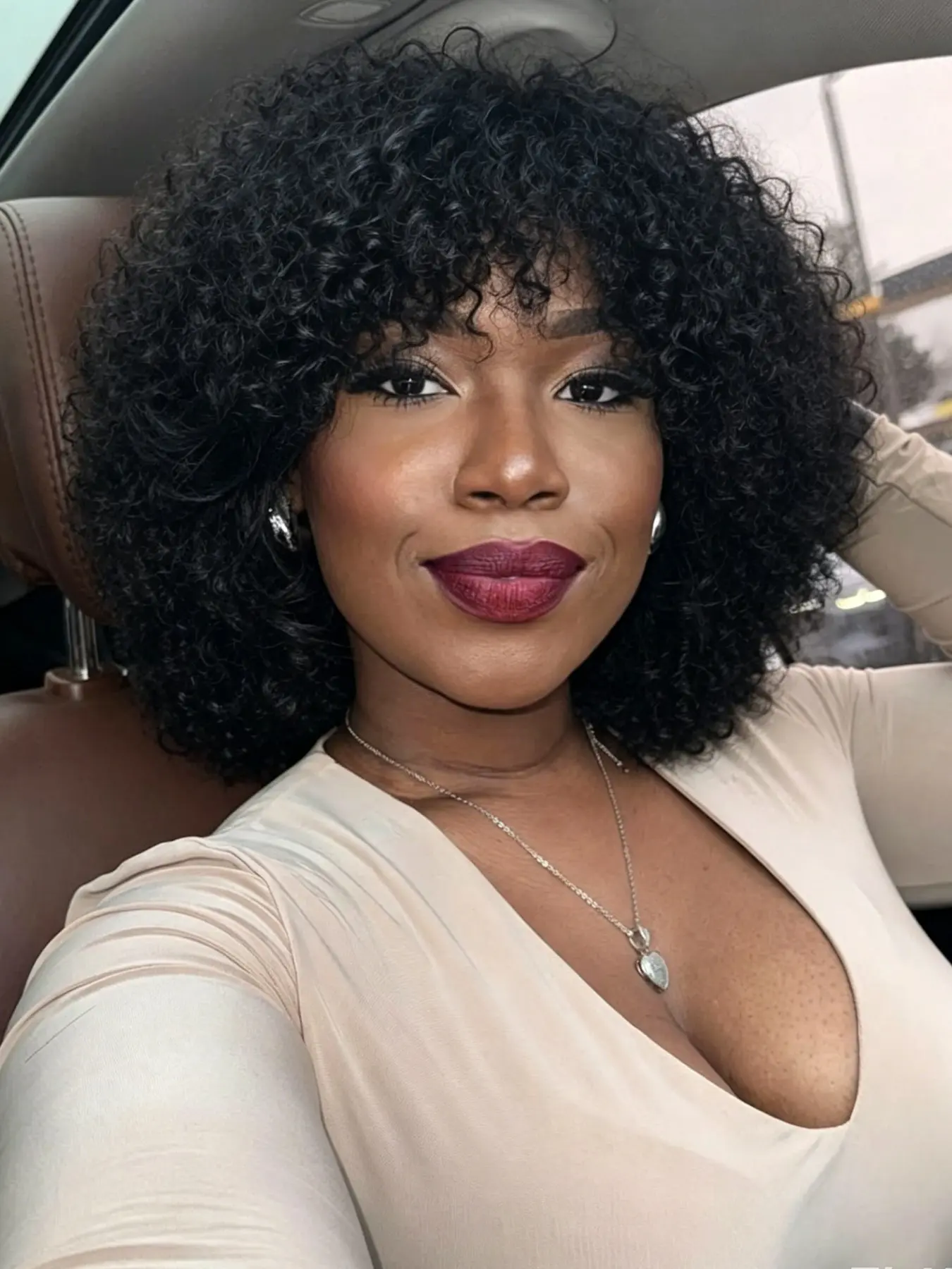 Women's Human Hair Afro Wig with Bangs – Glueless Full Machine-Made African Curly Bob, 10 Inch Short Fluffy Curly, Ready to Wear, Ventilated Cap for Daily Outings and Social Moments, Coily Curly Wig