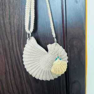 Handmade Crochet Seashell Bag, Unique Clamshell Design, Short Long Strap Options, Travel, Beach, Summer Bag, Easter Gift
