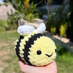Chunky bumblebee crochet