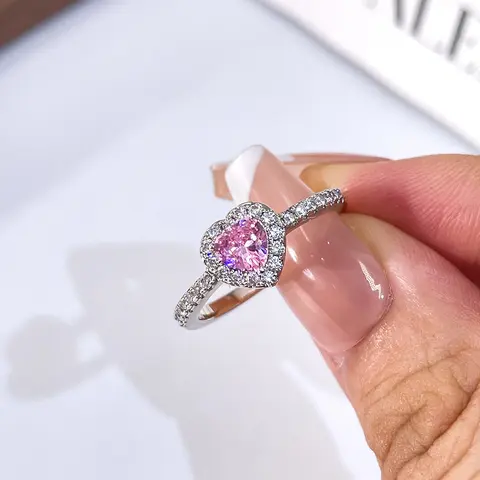 JEYFULL Women's Heart-Shaped Rhinestone Copper Base Ring - Multi-Colors (Pink, Blue, Purple, Silver), Beautiful Rings for Women, Female Fit, Bejeweled Style, Bling Effect, Lightweight Everyday Fashion Jewelry, Affordable Gift