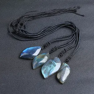 Natural Labradorite Leaf Pendant Blue Moonlight Raw Stone Polished Freeform Loose Stone Jewelry Crystal Necklace