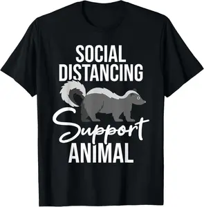Cotton Graphic Tees Streetwear Social Distancing - Skunk Wildlife Lover Zookeeper Zoologist T-Shirt