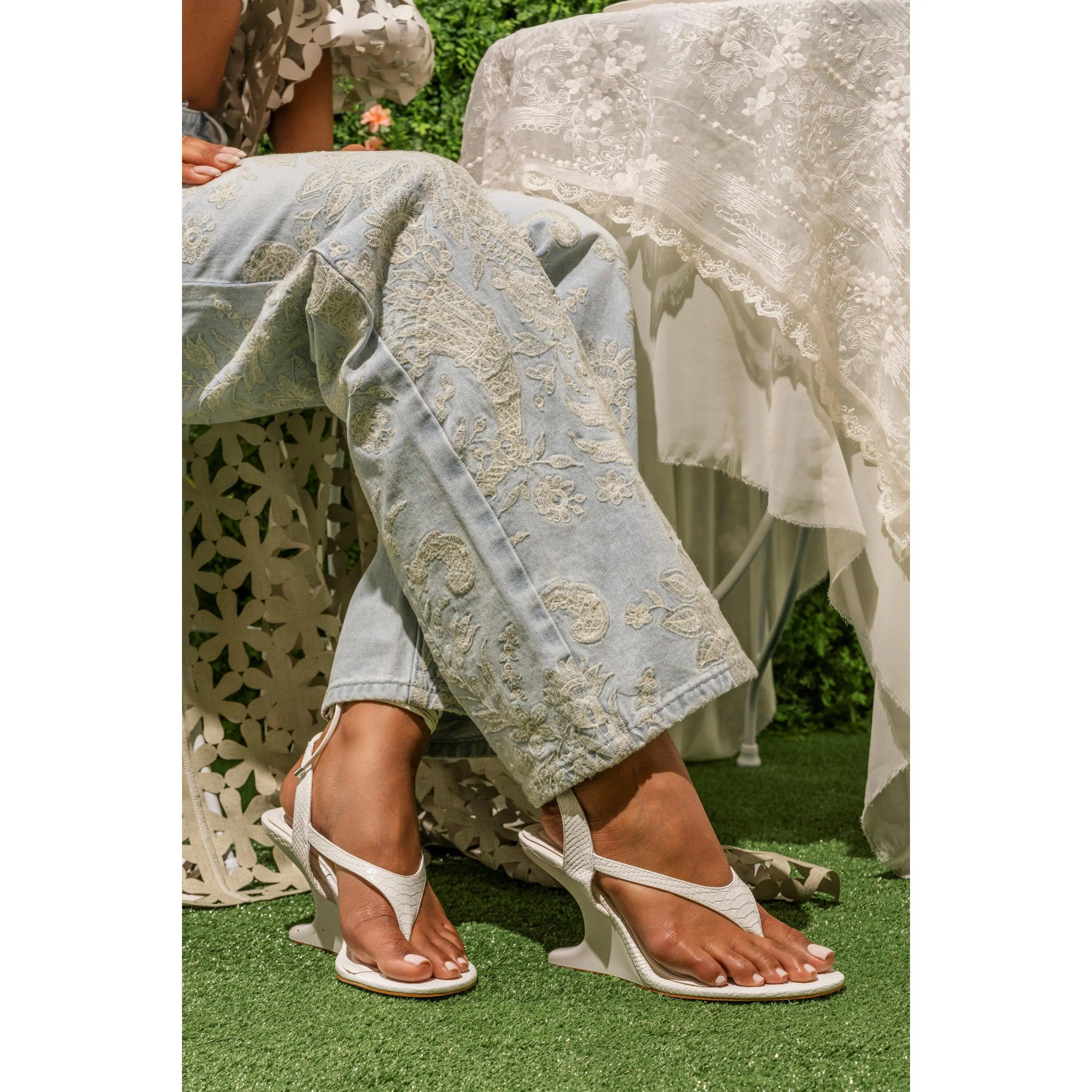 AZALEA WANG TAMSIN WHITE CROC NOVELTY WEDGE STRAP SANDAL - TikTok Shop