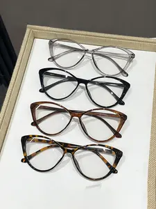 Retro Style Cat-eye Anti-blue Light Eyeglasses, Stylish Eyeglass, Trendy Casual Eyeglasses, 1 Pair Minimalist Fashion All-match Eyeglasses for Everyday Use, Trendy All Seasons Cat Eye Frame Fashion Eyewear, Trendy Frames, Travel Accessories