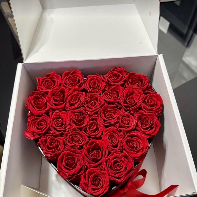 Luxury Ferrero Rocher Gift forever Preserved Roses in Heart-Shaped Box with 27 Eternal Red Roses & 24 Ferrero Rocher Chocolates for Anniversary Birthday Gift for Wife Mother Best Friend Girlfriend dark