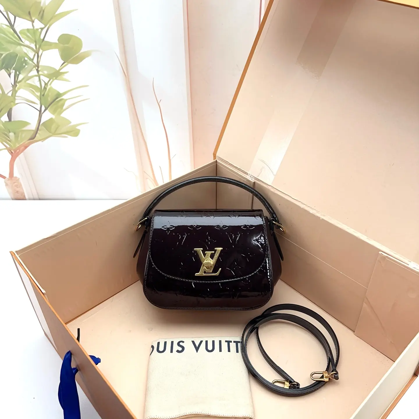 Pre-owned Louis Vuitton Dark Burgundy Patent Monogram Top Handle Authentic High End Handbag, Style 0805raye 24187512, Authentic Bag