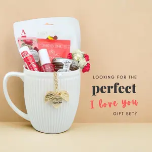 Heart locket Valentine’s day gift for her. Chocolates, jewelry and beauty. Gifts for girls. Goody mug. Gift set. Auspicious Anniversary Birthday Daily Engagement Metal Coating