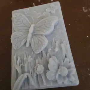 Wax Melt with Crystal inside Butterfly Design for Aromatherapy and Home Decor