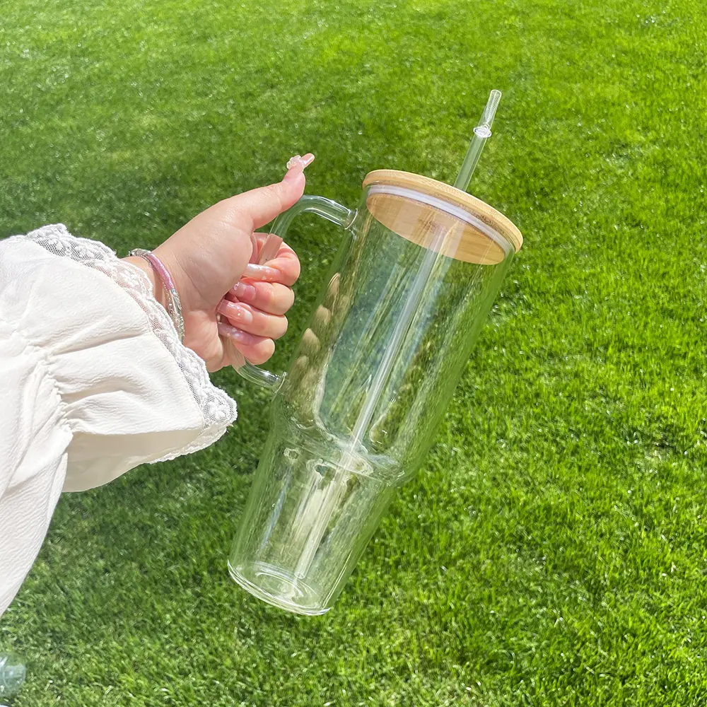 40oz Glass Mug with Handle & Bamboo Lid - Clear Drinkware