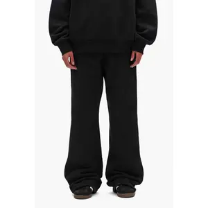 Basic Flared Sweatpant