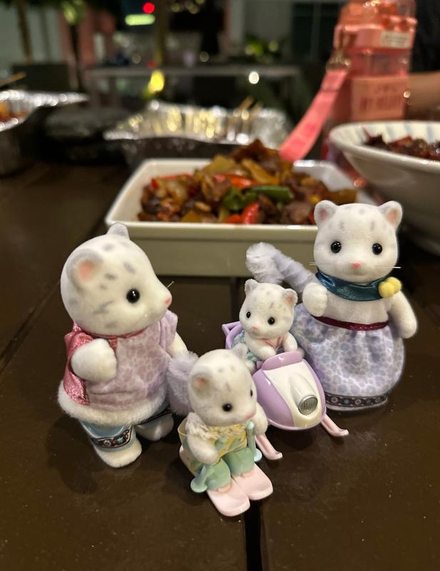 Calico Critters Sylvanian Families Snow Leopard Family FS-55 Set