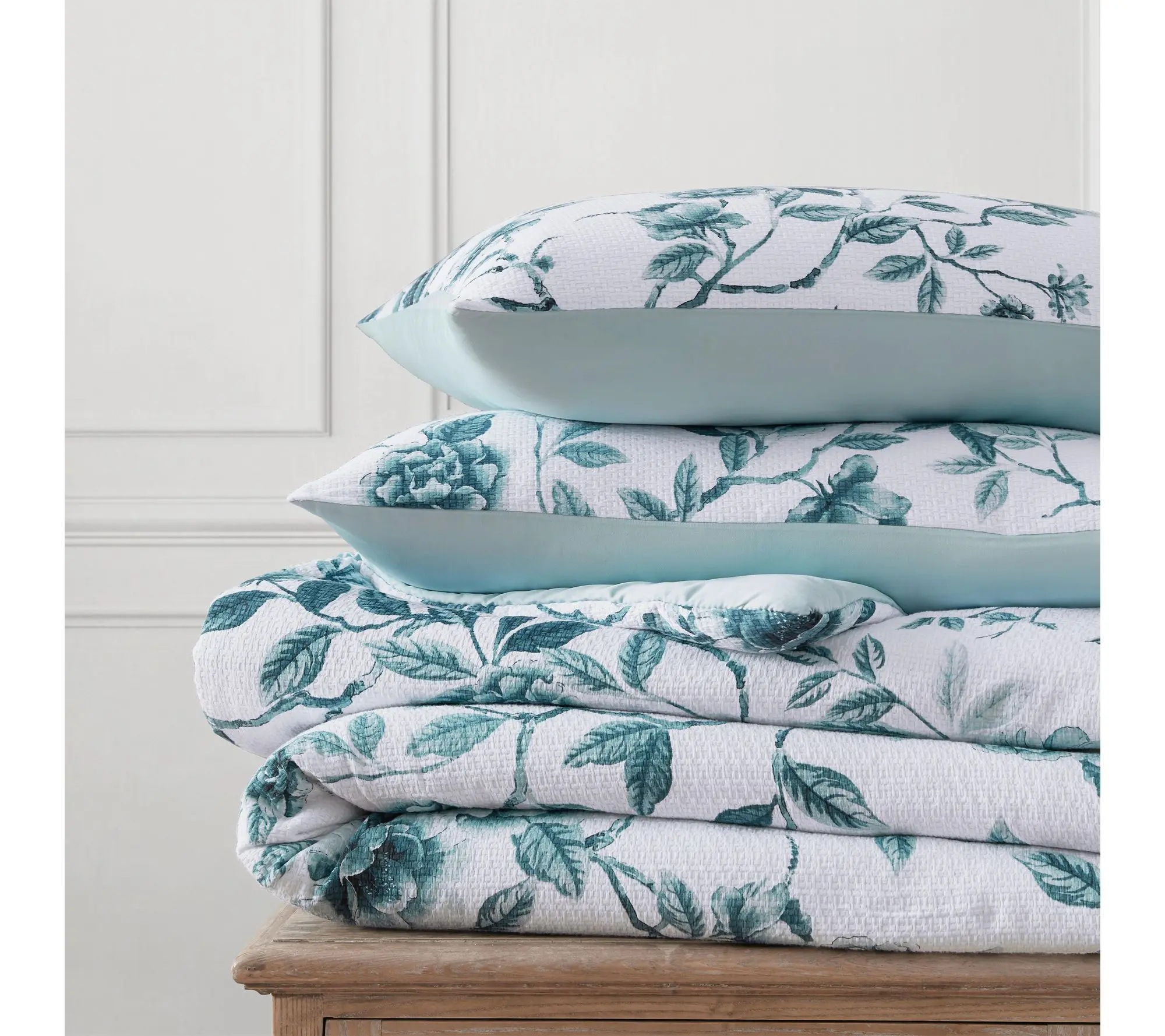 Martha Stewart Vivian Floral Blue Cotton Twin Comforter Set