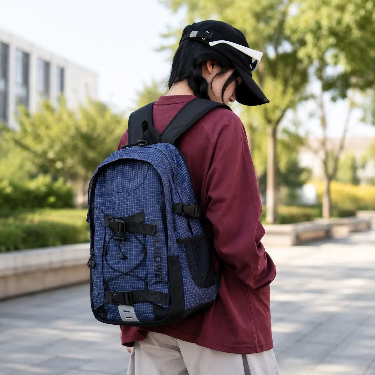 Casual Unisex Hiking Backpack - Lightweight Outdoor Daypack with Front Bungee Cord, Breathable Straps, Anti-Slip Buckle, Mesh Pockets for Hiking, Travel, Daily Use, Hiking Daypacks, Outdoor Look