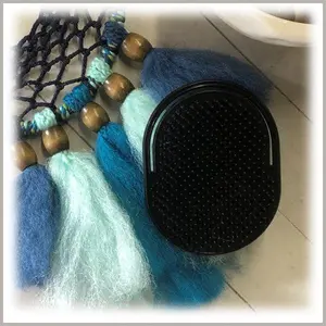 Plastic Macrame Brush