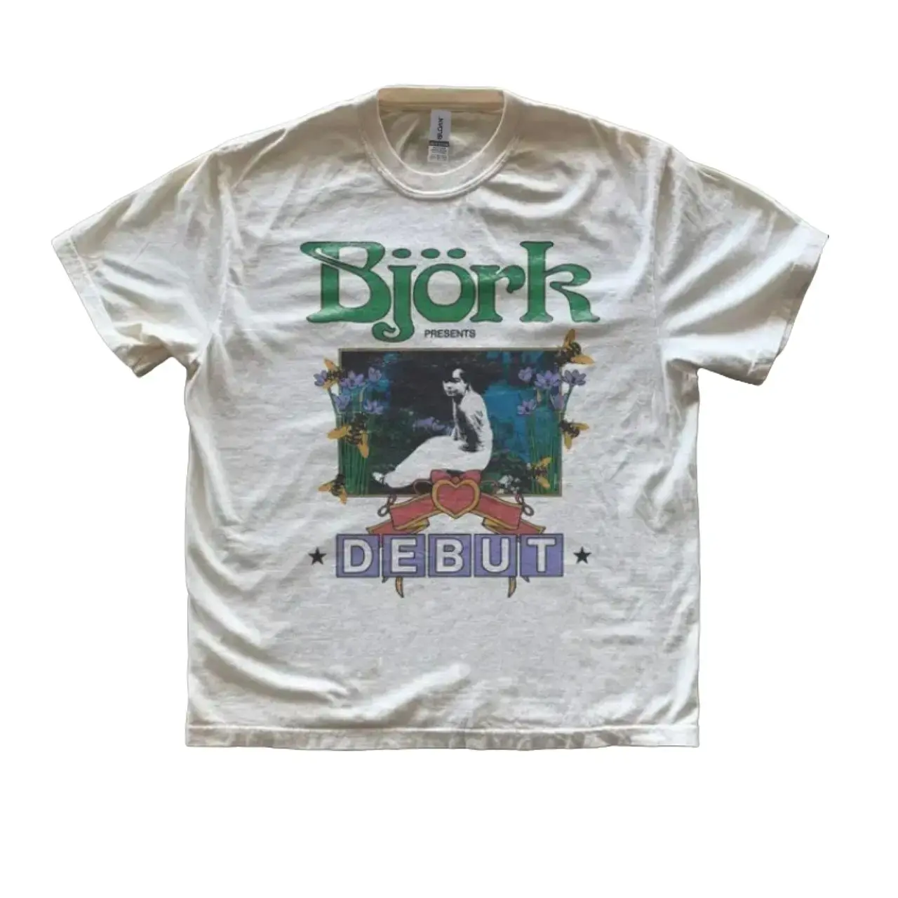 Björk Graphic T-Shirt, Vintage 90s Alternative Music Tee, Retro Y2K Unisex Cotton Shirt, Icelandic Singer Graphic T-Shirt, Indie Pop Streetwear Gift