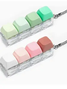 Keyboard Keychain, Key Chain, Clickable Keyboard Keyring, Hangs on Bag Keys, Suitable for Adults over 18, Durable & Stylish Design