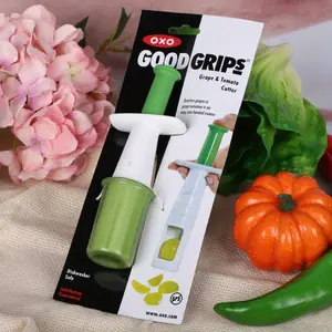 Creative Mini Portable Manual Grape Cutter, 1 Count Mini Portable Manual Grape Cutter, Fruit & Vegetable Cutter for Home Kitchen Dining Room, Dishwasher Safe Slicer, Kitchen Gadget