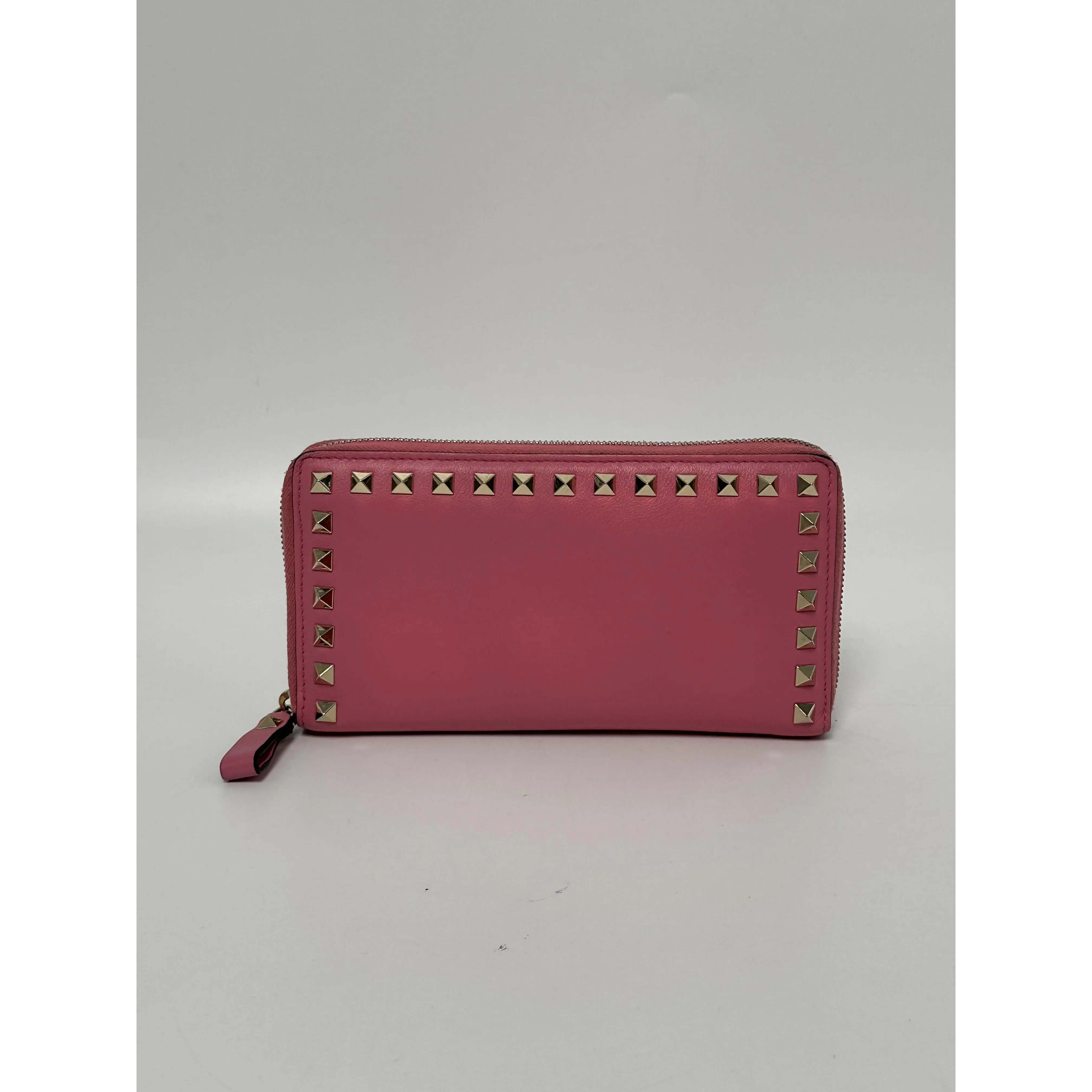 Pre-owned Valentino leather wallet Garavani Rockstud Zip Around Long JD157VL