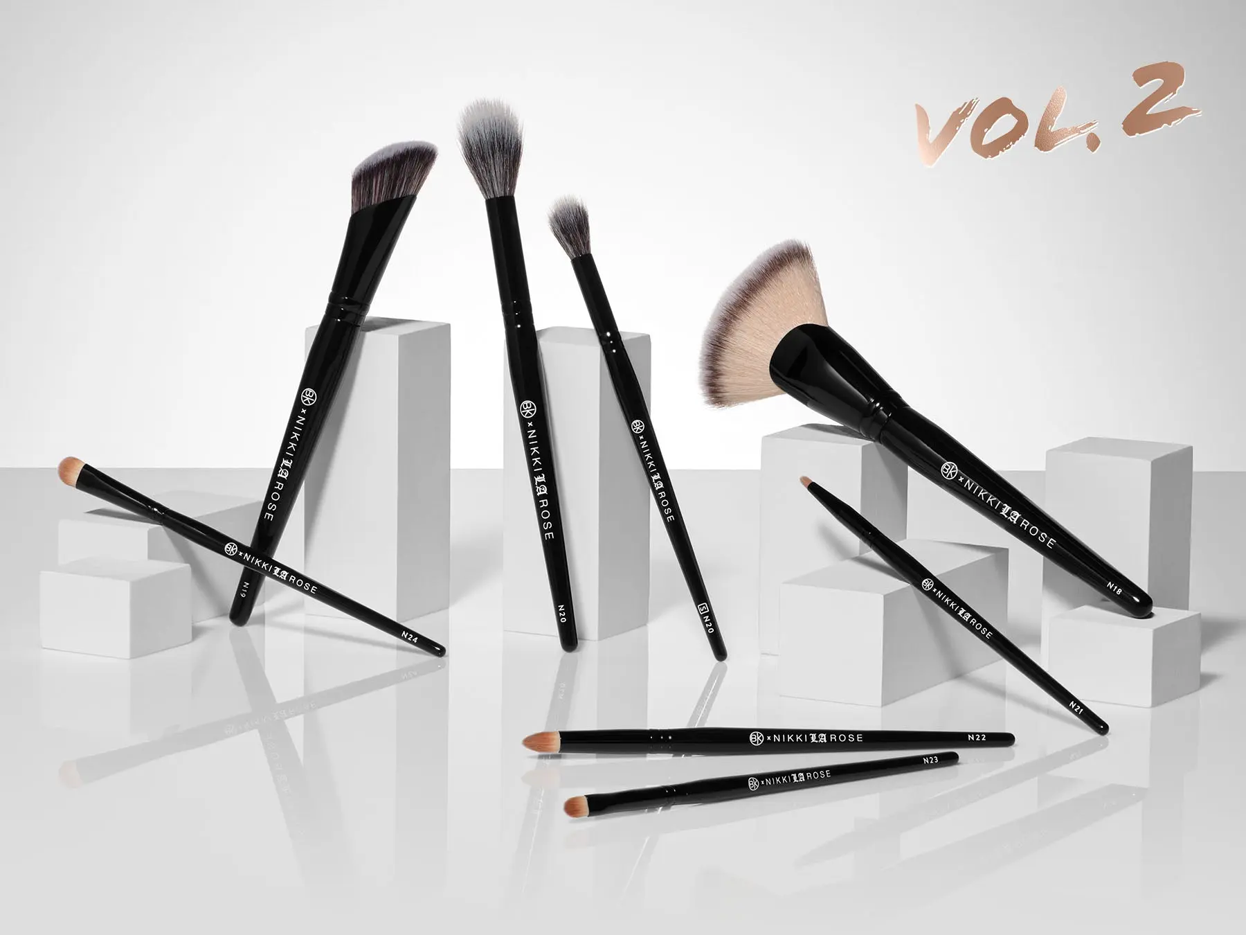 Nikki La Rose Pro Artist Brush Set (8PC) - Vol. 2 Nikki La Rose Pro Artist Brush Set (8PC) - Vol. 2