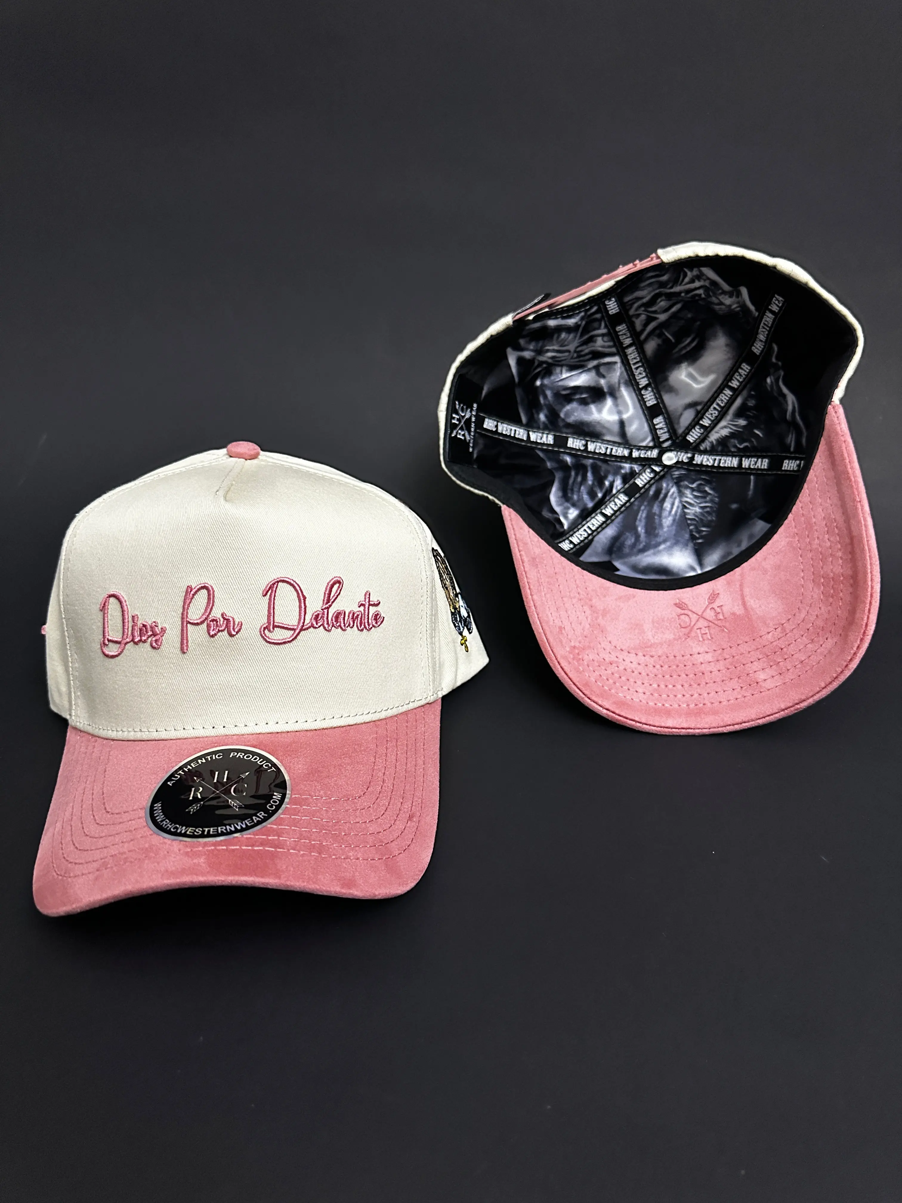 Dios Por Delante Off- White / Pink Suede