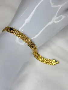 Hermosa pulsera estilo bismark con detalles d corazones en oro 10k zize 7" x 6.8mm d grosor