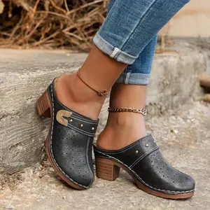 Women's Floral Pattern Clogs, Fashionable Closed Toe Soft Sole Walking Clogs, Mules With Slip-on Chunky Heel Shoes Girl Active Black Footwear