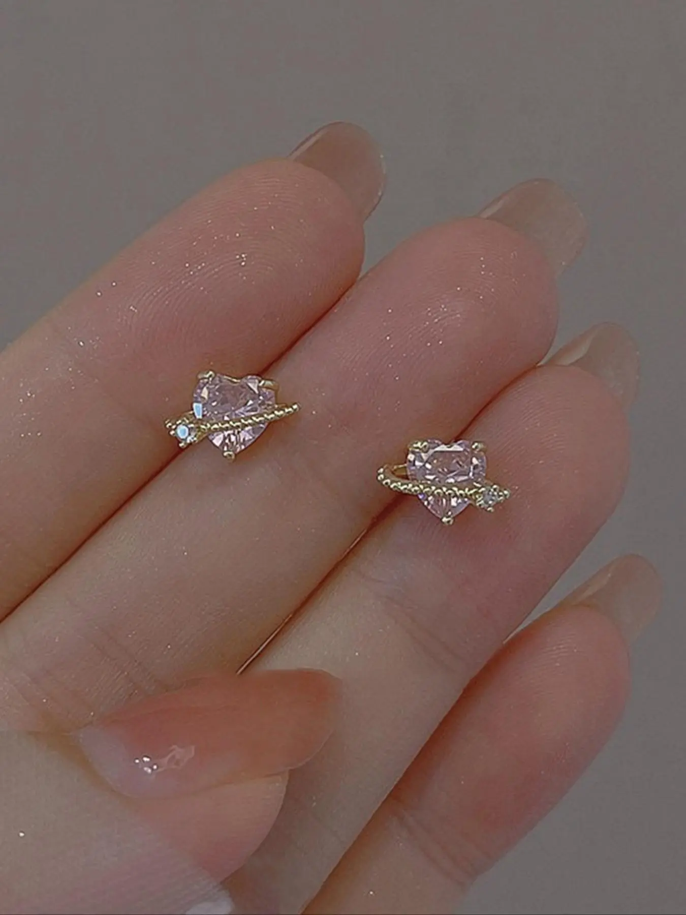 2 artificial zircon heart-shaped sweet women's fashion Stud Earring Jewelry Heart Shape Earrings