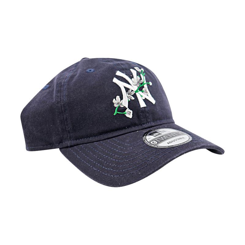 New York Yankees New Era Baseball Hat Cap 9TWENTY Adjustable Gameday Floral Navy