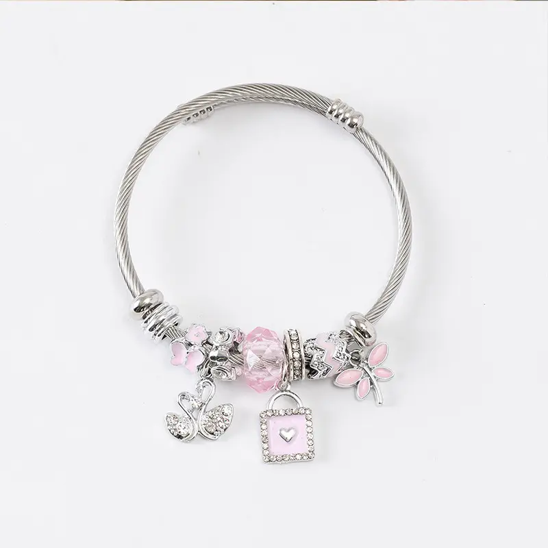 65 # YCB482 Swan Pendant