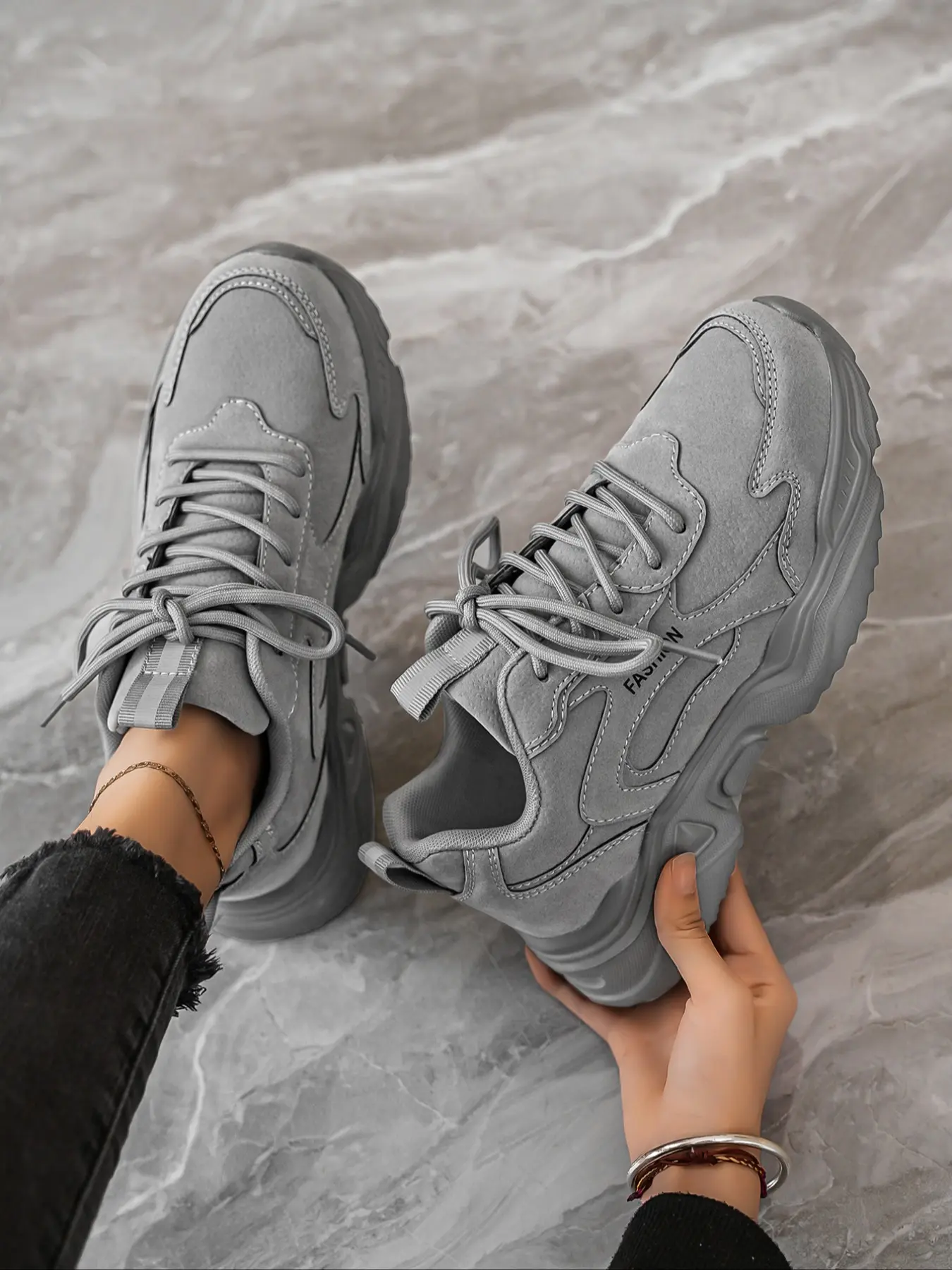 Women's Minimalist Dad Shoes, Breathable Comfort Soft Sole, Height-Increasing Slimming Daily Versatile Sports Shoes, Fashionable Versatile Sneakers