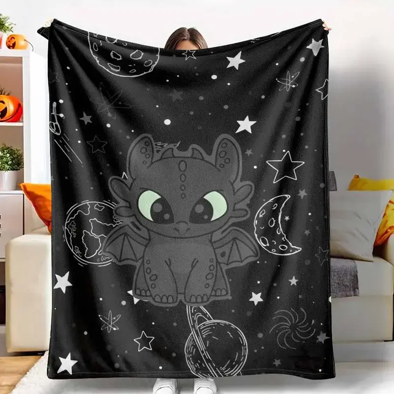 Toothless How to Train Your Dragon Graphic Flannel Blanket - Polyester, Flat Weave, Cozy, Soft, Lightweight, Warm, Breathable, Wrinkle Resistant, Durable, Machine Washable - Family-Friendly for Couch, Bed - Ideal Holiday Gift, Living Room Decor, Playful L