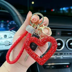 Full Diamond Heart Car Keychain, Luxurious Sparkling Car Key Holder, Women's Car Key Chain, Decorative Item/keychain