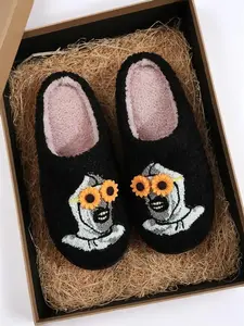 Women's Stylish Horror Cartoon Embroidered Plush Breathable Slippers, Soft and Comfortable Black Home Shoes for Men and Women,  Ideal Halloween Gift, Footwear