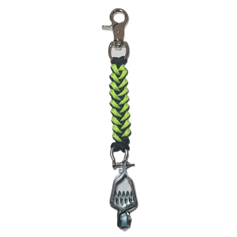 Paracord glove clip. *Shark jawbone knot*