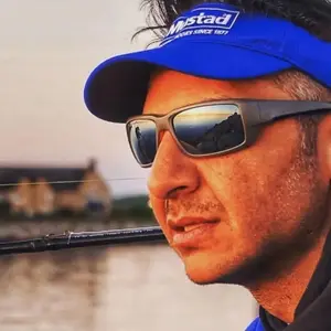 Fashion Rinconcito Polarized Sunglasses - Great for Cycling, Motorcycle Riding, Fishing & outdoors - Lightweight frame design made for durability & safety