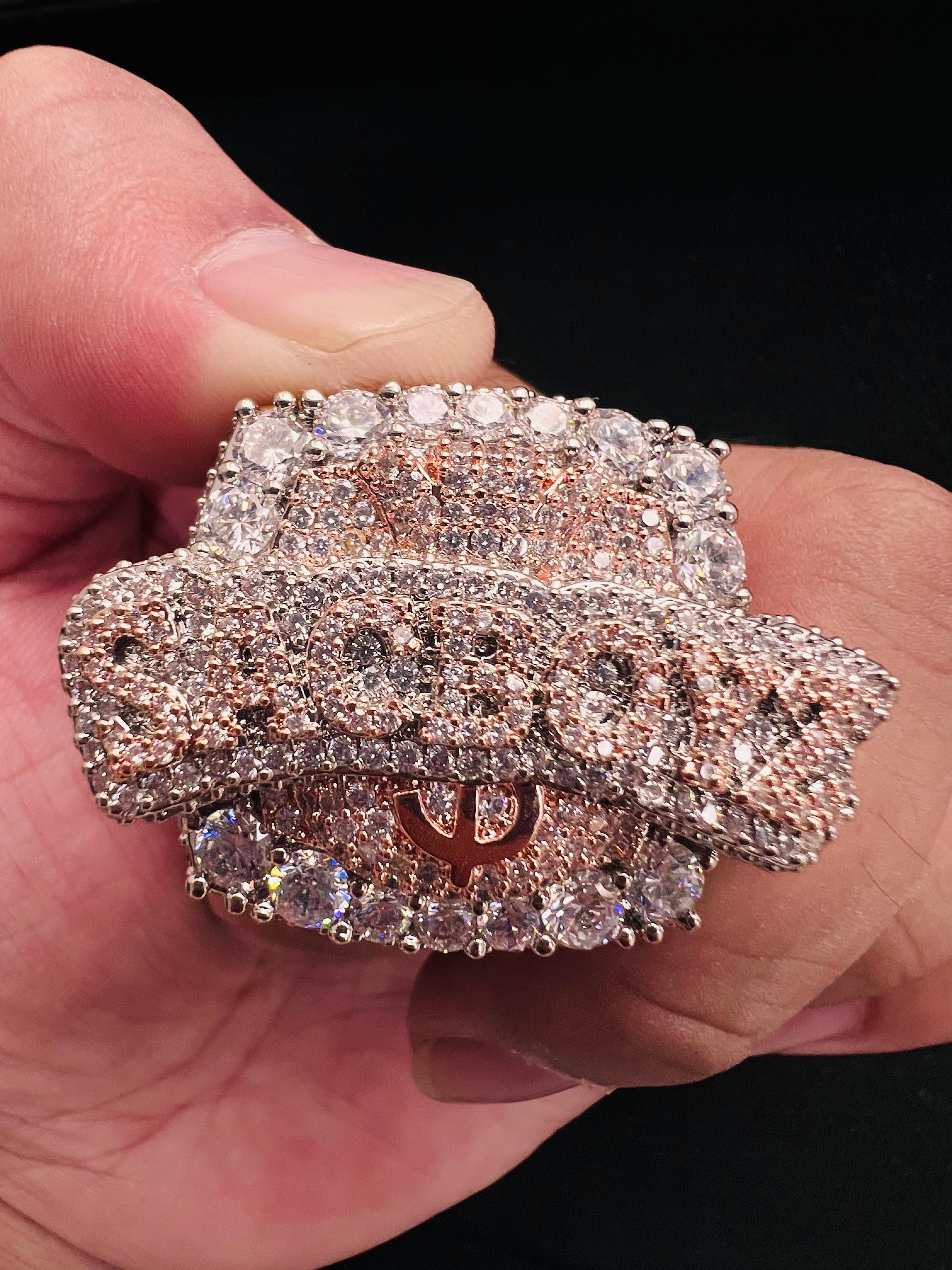 Luxury chilled personalized hip-hop boutique jewelry men's chilled champion ring genuine VVS silicon diamond ice-feel luxury style ring men's high-end ring, Mother's Day and Father's Day gift, large party wearing accessory