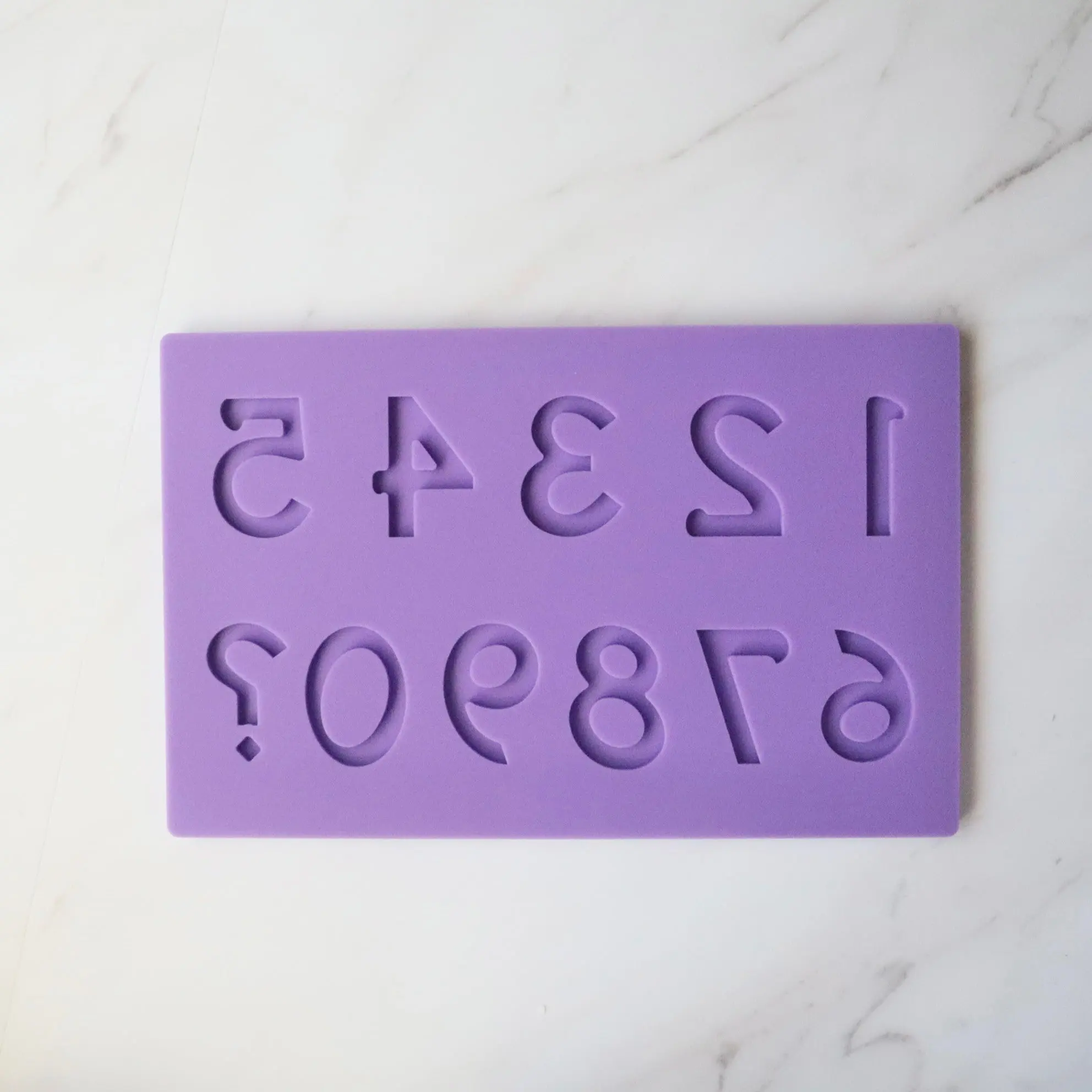 SIMPLE NUMBER MOLD