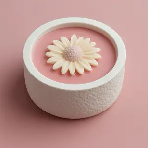 Large Scented Candle with Daysi