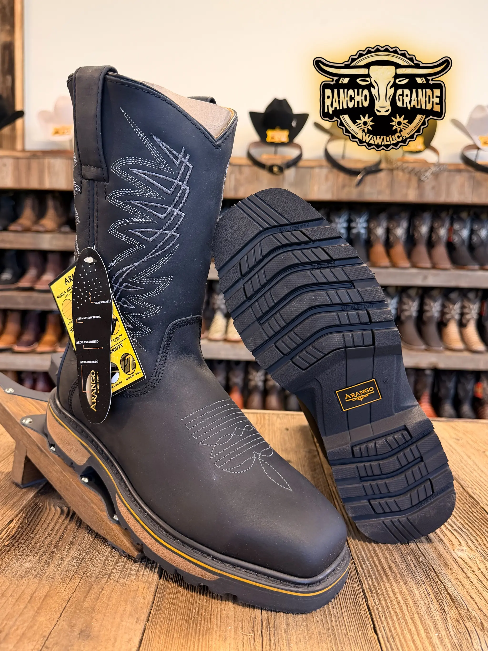 Mens Slip Resistant Work Boots / Botas de Trabajo para Hombre Resiste Resbalones