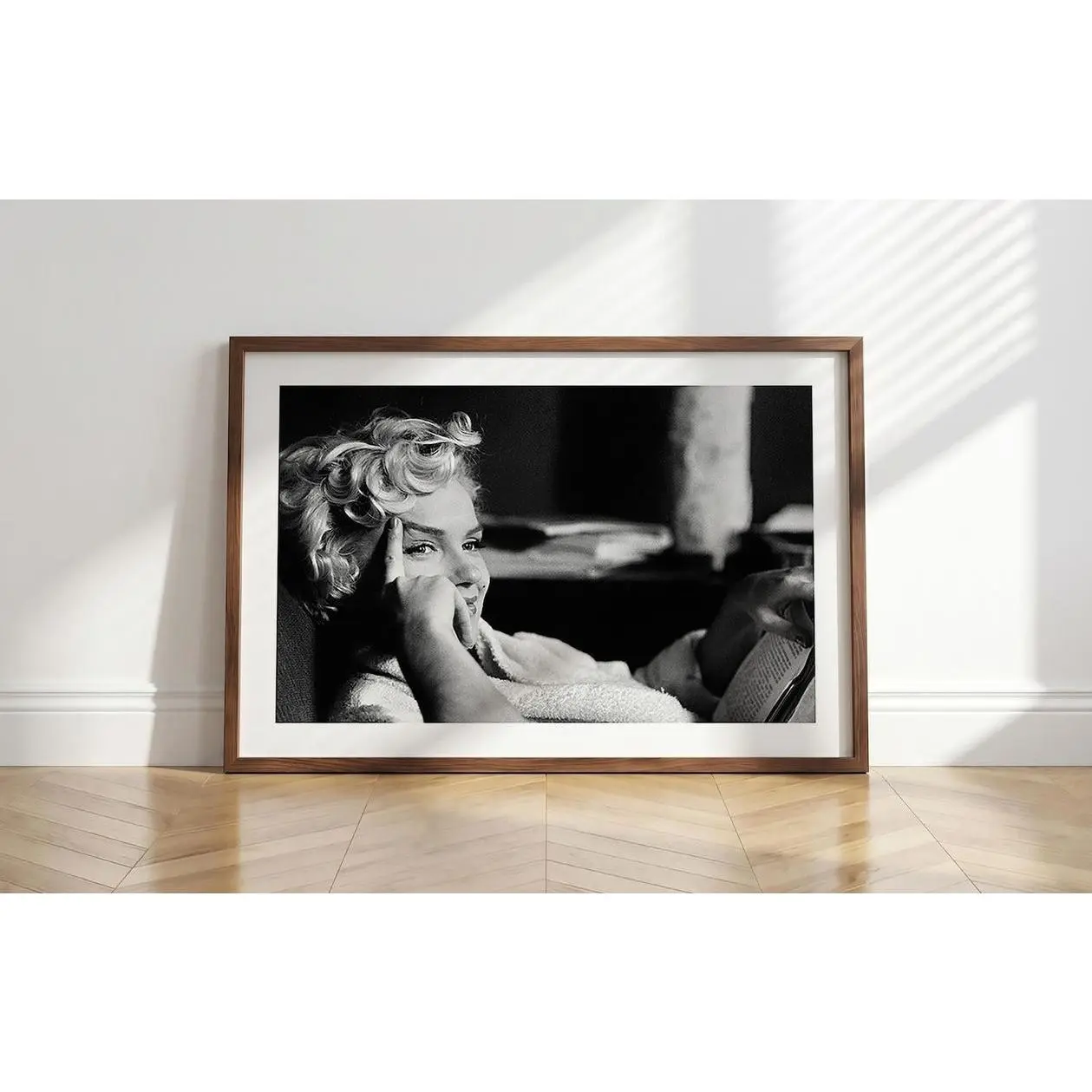 Classic 'Vintage Hollywood Icon' Black & White Photography Poster - Aesthetic Retro Glamour Wall Art for Living Room, Studio & Unique Home Decor (Unframed)