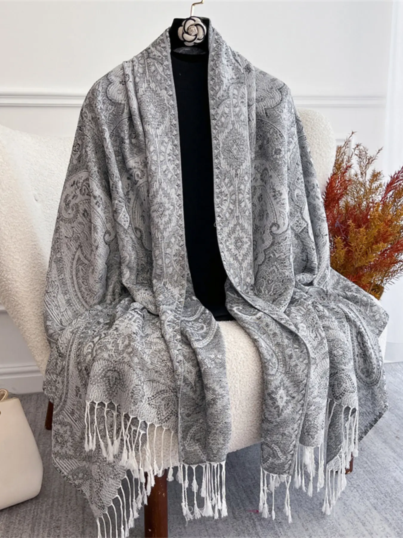 Women's Fashion New Scarf, Winter Jacquard Knit Thick Warm Headscarf, Multi-Purpose Use Scarf, Stylish and Cozy Accessory Winter Scarf hijab