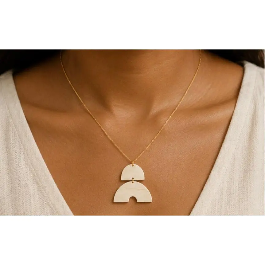 Héritage Arc Necklace