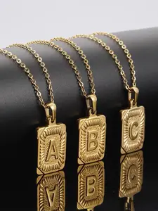 Letter Design Square Pendant Necklace, Necklace Initial, Stainless Steel Jewelry for Party, Daily Clothing Decor, Trendy All-match & Exquisite Jewelry for Birthday Gift