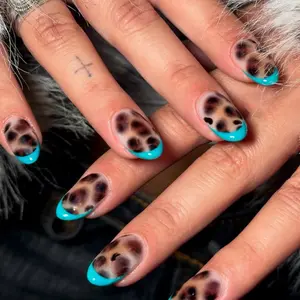 24pcs Oval Medium Short Nails, Tortoiseshell Base + Lake Blue French Tip, Reusable, Beginner Friendly, Includes Jelly Glue and Nail File