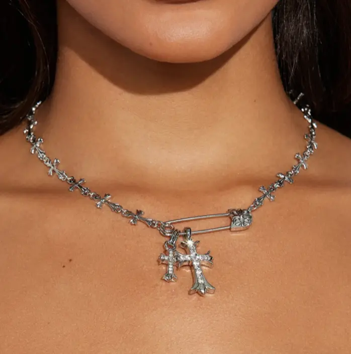 Niche Design Sweater Chain Necklace - Cross-Style, Brooch-Attached Sweet-Cool Hip-Hop Costume Jewelry Accessory