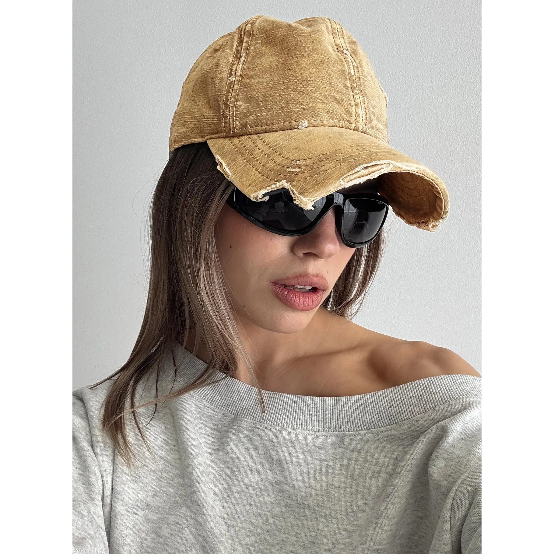 Fryda Distressed Cap Washed Brown